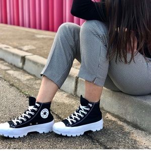 Women's Chuck Taylor All-Star Lugged Sneakers in Black/White